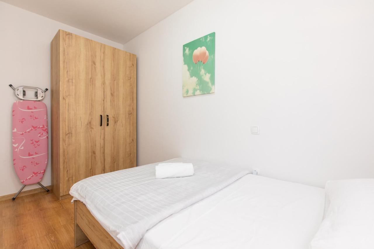 Apartment Julijana Krk Town Exteriör bild
